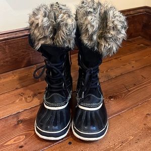 Sorel Snow Boots Size 8